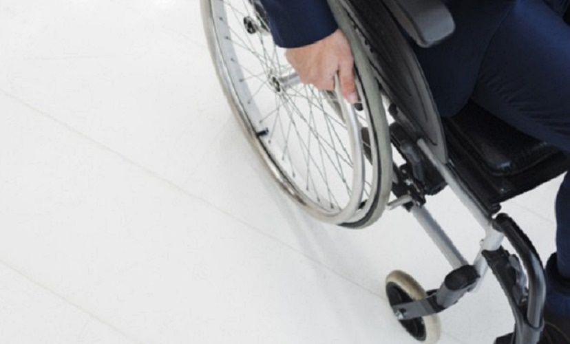 Граждане с инвалидностью могут заказать средства реабилитации онлайн: к электронному сертификату присоединился Ozon