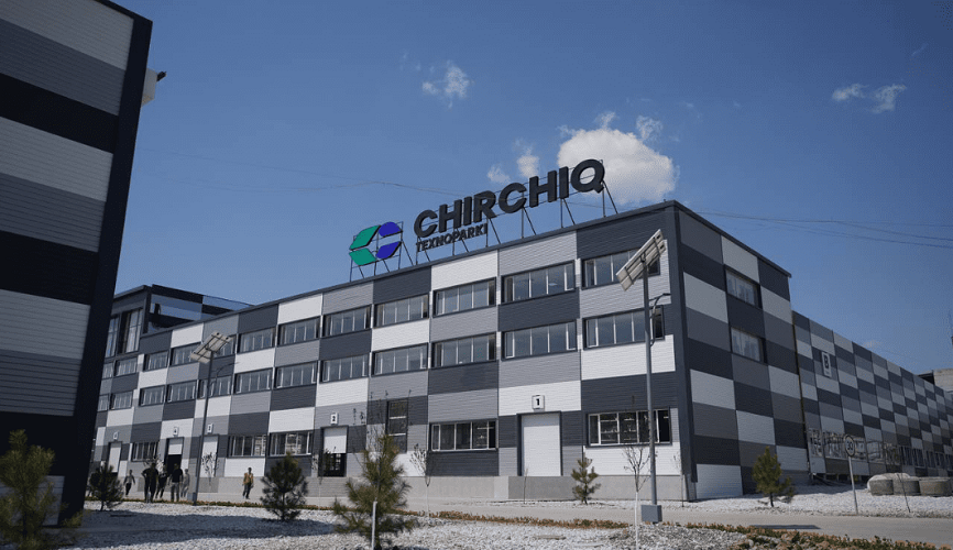 Денис Мантуров посетил площадку нового химического индустриального парка CHIRCHIQ