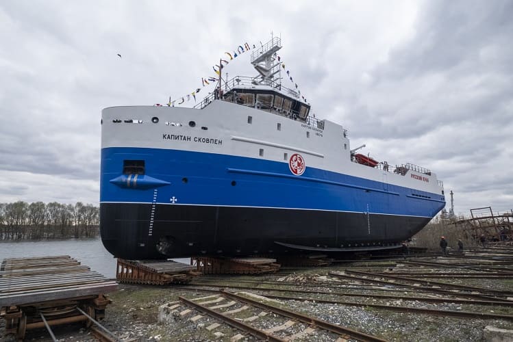 Новое краболовное судно спустили на воду в Нижегородской области