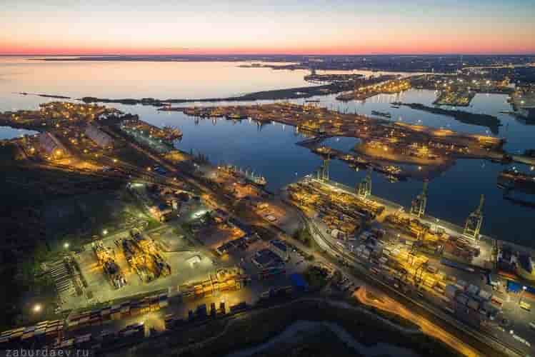 Грузооборот морских портов России за 4 месяца 2025 года